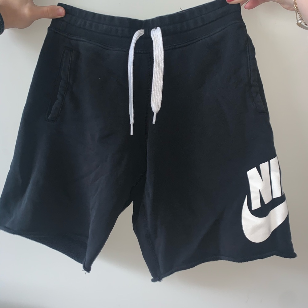 MENS NIKE SHORTS